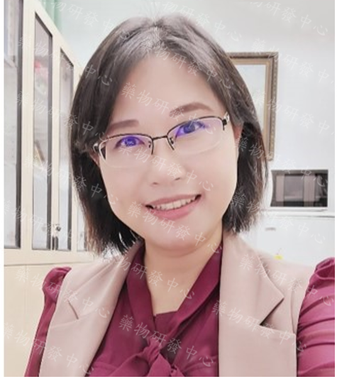 鄭靜宜教授個人半身正裝照